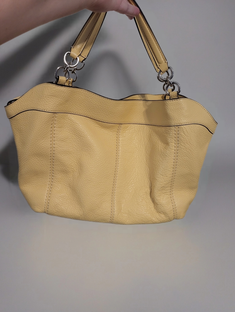 COACH Small LEXY Refined Pebbled Leather. RARE CANARY YELLOW. CROSSBODY INCLUDED - Picture 5 of 10